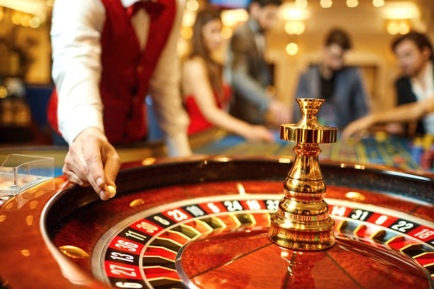 Starburst slot game interface showing five reels with star and gem symbols